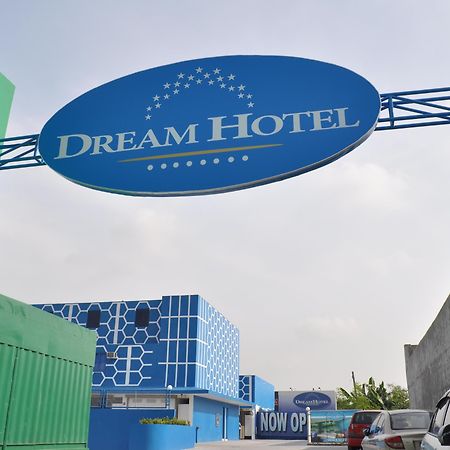 Hotel Dream World Las Piñas Εξωτερικό φωτογραφία