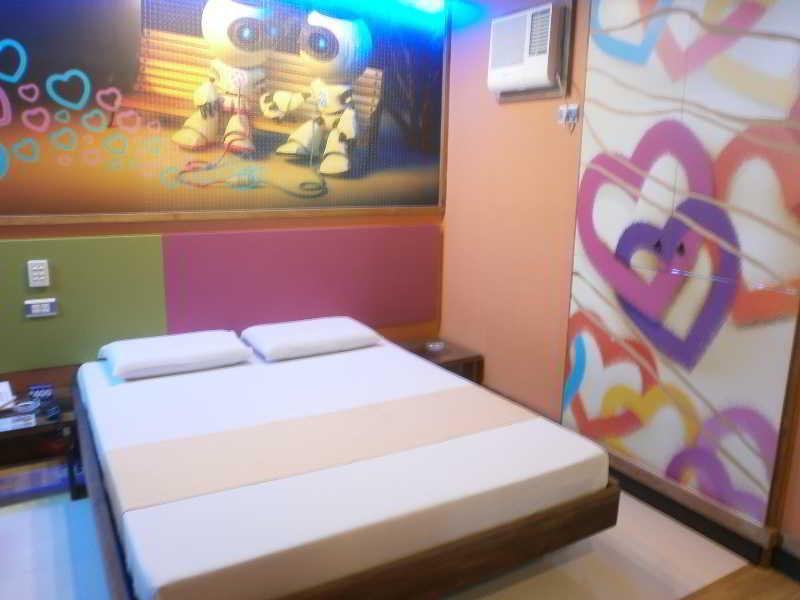 Hotel Dream World Las Piñas Εξωτερικό φωτογραφία