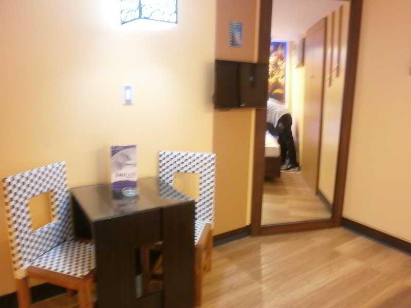 Hotel Dream World Las Piñas Εξωτερικό φωτογραφία